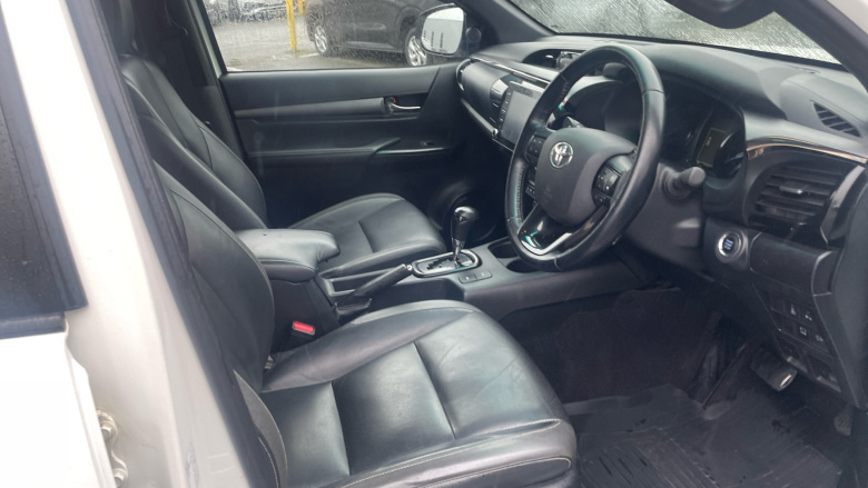 Toyota Hilux Diesel Invincible X D/Cab Pick Up 2.8 D-4D Auto